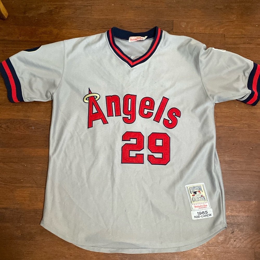 ⚾️ Carew angels jersey